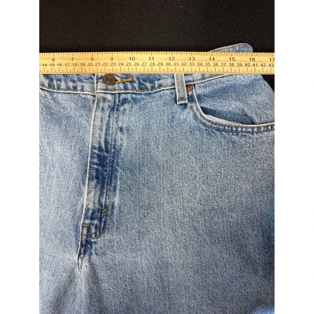 Levis 550 Relaxed Fit Tapered Leg Jeans Light Wash Denim Vintage Mens 31x31